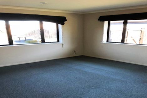 Photo of property in 12 Felicitas Grove, Aidanfield, Christchurch, 8025