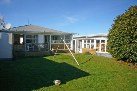 Photo of property in 16 George Street, Dannevirke, 4930