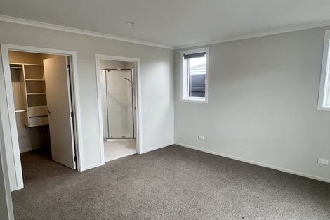 Photo of property in 16 Waruhia Crescent, Rototuna North, 3281