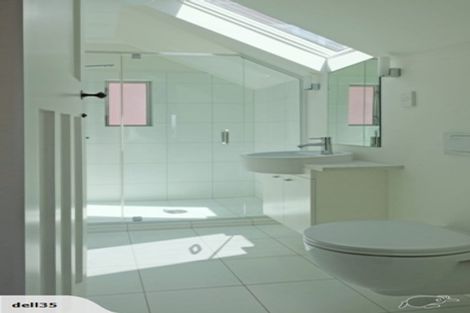 Photo of property in 100 Bolton Street, Kelburn, Wellington, 6012