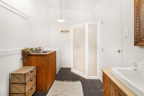 Photo of property in 44 Cross Street, Raglan, 3225