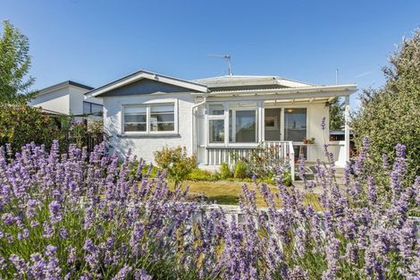 Photo of property in 25 Cross Street, Waikuku Beach, 7473