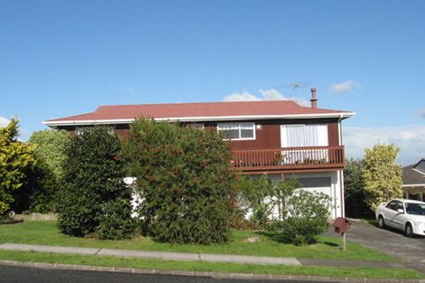 Photo of property in 49 Highland Park Drive, Highland Park, Auckland, 2010