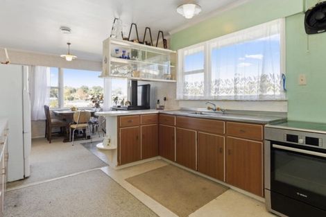 Photo of property in 11 Kingswood Road, Brookfield, Tauranga, 3110