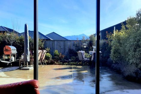 Photo of property in 84 Howden Drive, Jacks Point, 9371