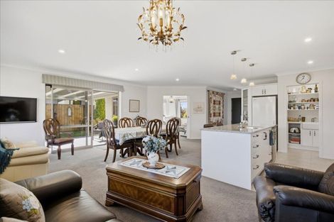 Photo of property in 11 Allington Place, Bethlehem, Tauranga, 3110