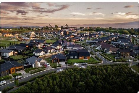 Photo of property in 17 Arohanui Road, Karaka, 2124