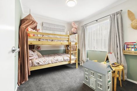 Photo of property in 22 Bowes Crescent, Strathmore Park, Wellington, 6022