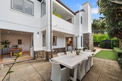 Photo of property in 1/13 Milford Road, Milford, Auckland, 0620