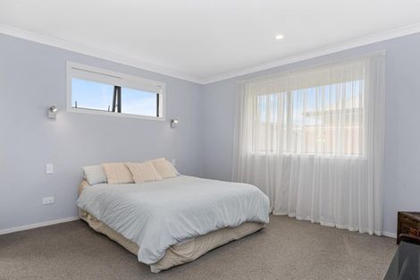 Photo of property in 16 Macloughlin Drive, Te Puke, 3119