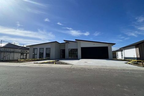 Photo of property in 11 Cutfield Lane, Kumeu, 0810