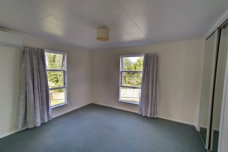 Photo of property in 23 Cockayne Crescent, Sunnynook, Auckland, 0620