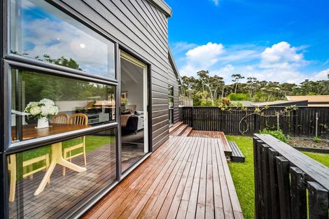 Photo of property in 70b Gledstane Road, Stanmore Bay, Whangaparaoa, 0932