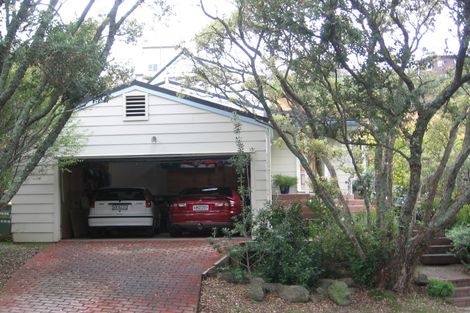 Photo of property in 10 Honeysuckle Lane, Mairangi Bay, Auckland, 0630