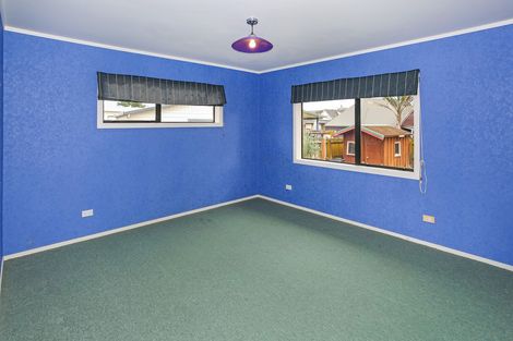 Photo of property in 4 Vela Place, Clarks Beach, 2122