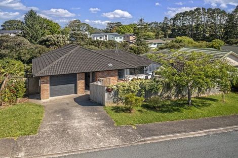 Photo of property in 35 Jadewynn Drive, Massey, Auckland, 0614