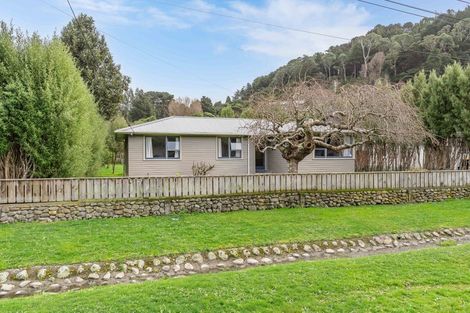 Photo of property in 22 Renall Street, Featherston, 5710