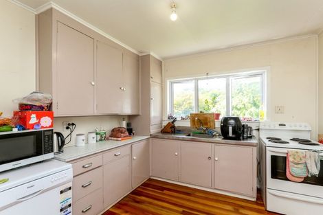 Photo of property in 32 Elizabeth Place, Ferndale, New Plymouth, 4310