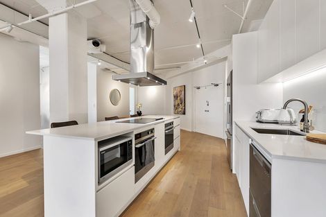 Photo of property in 17g Albert Street, Palmerston North, 4414