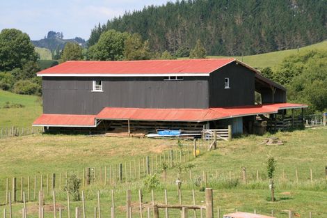 Photo of property in 2386 Tarata Road, Tarata, Inglewood, 4387