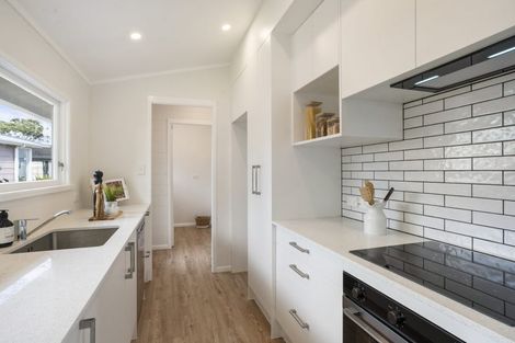 Photo of property in 2/40 Salisbury Road, Birkdale, Auckland, 0626