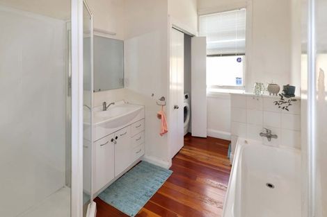 Photo of property in 57 Childers Terrace, Kilbirnie, Wellington, 6022