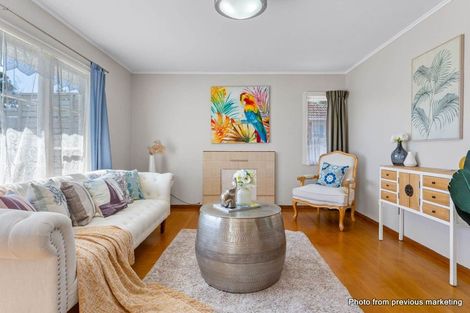 Photo of property in 4 Duncan Avenue, Te Atatu South, Auckland, 0610