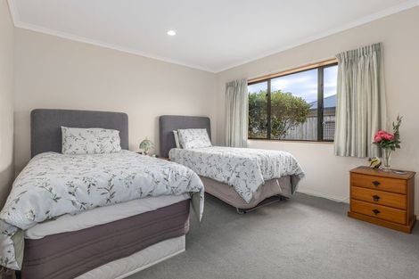 Photo of property in 22 Lorna Irene Drive, Raumati South, Paraparaumu, 5032