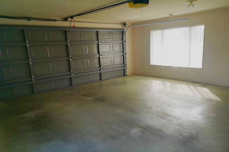 Photo of property in 12 Pennygale Close, Flat Bush, Auckland, 2016