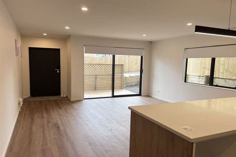 Photo of property in 8a Neptune Avenue, Beach Haven, Auckland, 0626