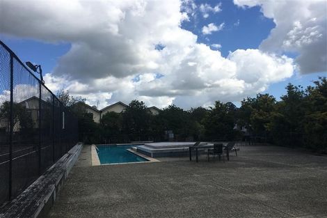 Photo of property in 14/11 The Avenue, Albany, Auckland, 0632