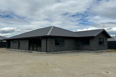 Photo of property in 4 Sequoia Close, Alexandra, 9320