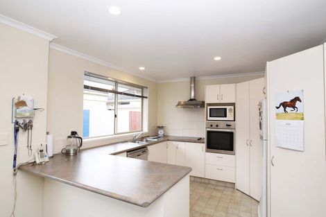 Photo of property in 73 Mount View Road, Melville, Hamilton, 3206