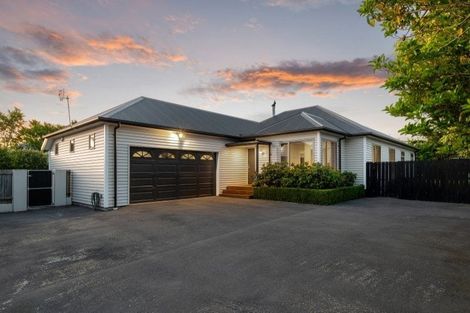 Photo of property in 40 Pitcairn Crescent, Bryndwr, Christchurch, 8053