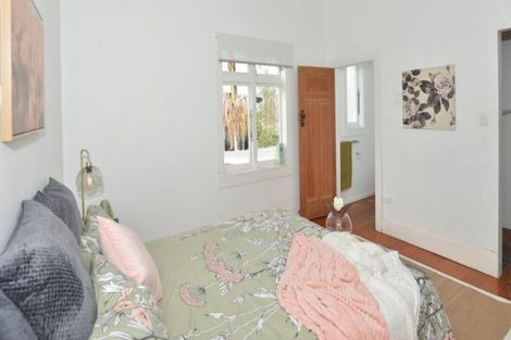 Photo of property in 8 Seaview Road, Whangarei, 0110