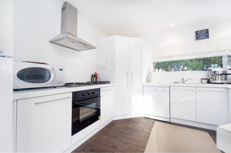 Photo of property in 78 Regent Street, Martinborough, 5711