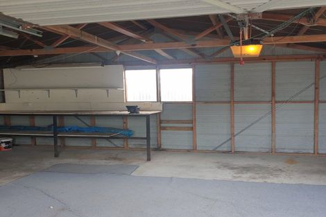 Photo of property in 15a Churchill Terrace, Waiuku, 2123