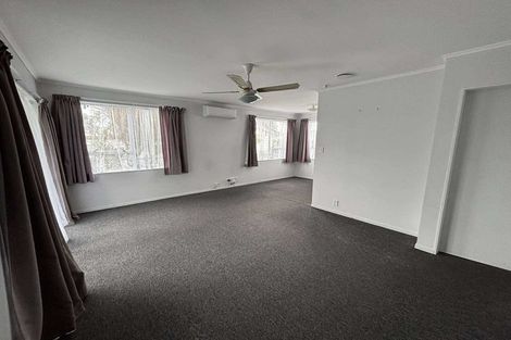 Photo of property in 72a Guadeloupe Crescent, Grenada Village, Wellington, 6037