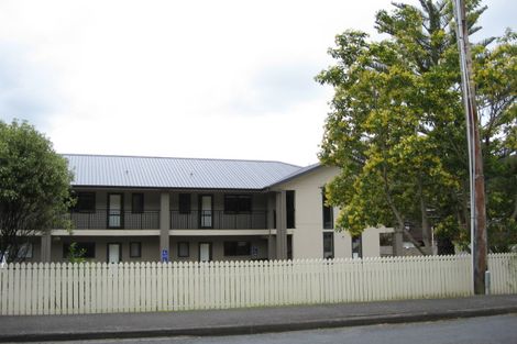 Photo of property in 2h/25 Weranui Road, Waiwera, Orewa, 0994