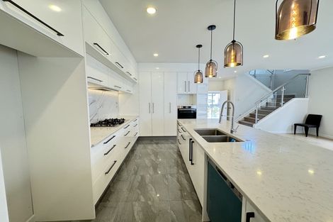 Photo of property in 10 Mcquoids Road, Flat Bush, Auckland, 2019