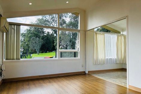 Photo of property in 24 Sunnyhill Crescent, Sunnyhills, Auckland, 2010
