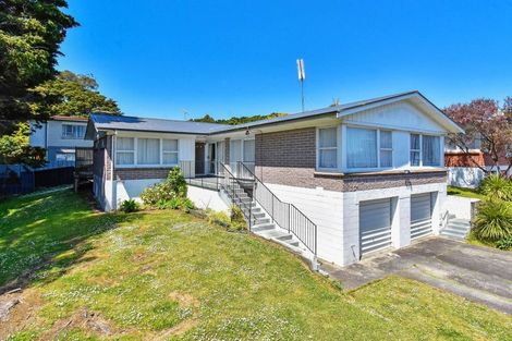 Photo of property in 43 Scenic Drive, Hillpark, Auckland, 2102