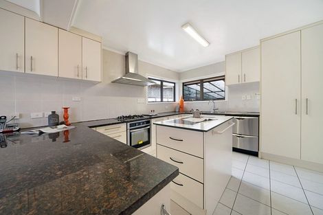 Photo of property in 60 Hillsborough Road, Hillsborough, Auckland, 1042