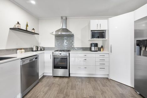 Photo of property in 130 Kenrigg Road, Kinloch, Taupo, 3377