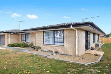 Photo of property in 1 Ranch Place, Pukekohe, 2120