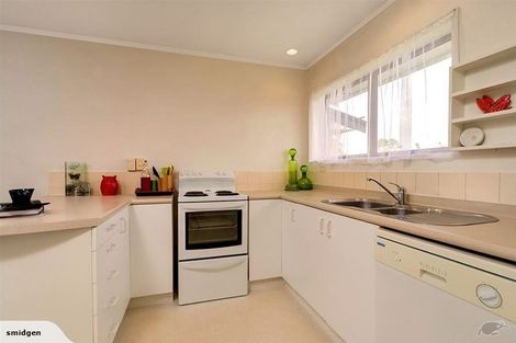 Photo of property in 1/38 Kirrie Avenue, Te Atatu South, Auckland, 0610