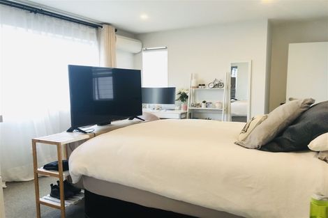 Photo of property in 29 Greenfinch Road, Hobsonville, Auckland, 0616