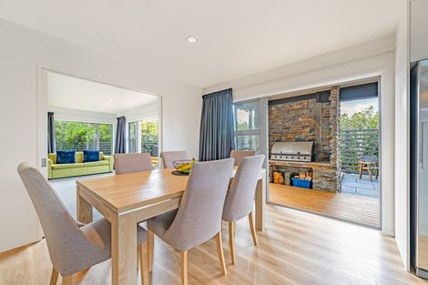 Photo of property in 75 Mount Marua Way, Timberlea, Upper Hutt, 5018