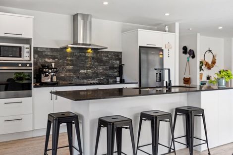 Photo of property in 80 Dunkeld Drive, Papamoa, 3118