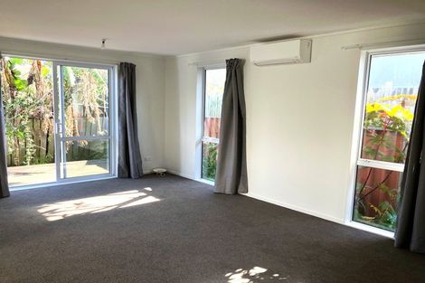 Photo of property in 15 Parker Crescent, Otara, Auckland, 2023